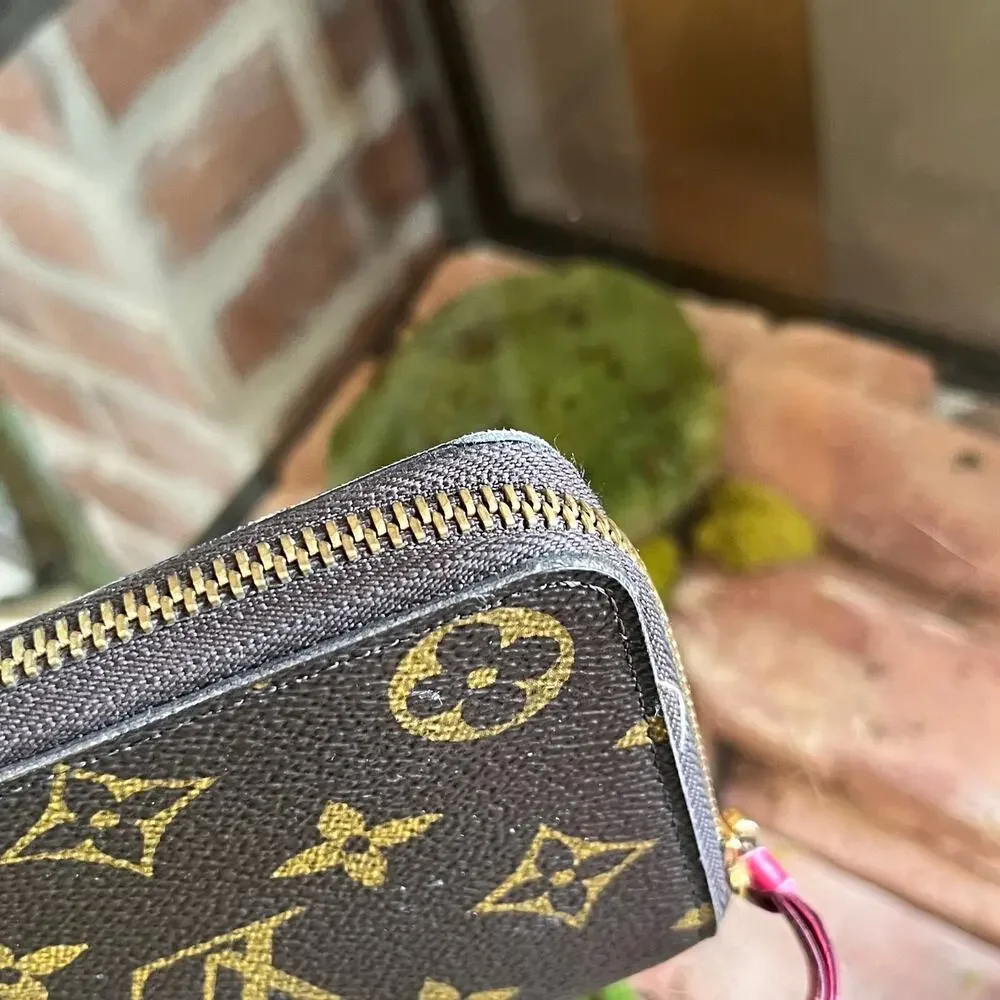 LOUIS VUITTON Clemence Fuchsia Monogram Canvas Wallet - Picture 13 of 13